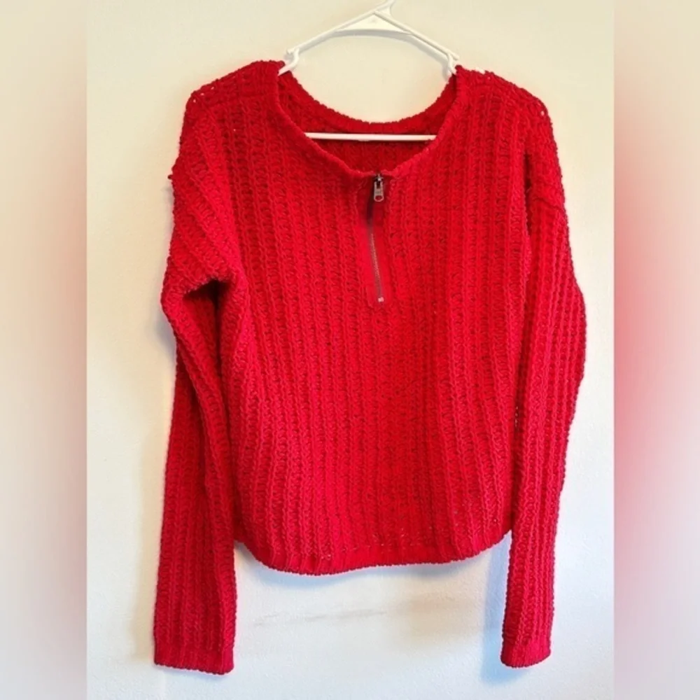 Abercrombie & Fitch‎ SZ L Womens Bright Red Open Weave